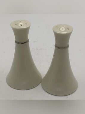Vintage Lenox Cream Salt and Pepper Shakers with Platinum Ring
